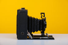 Load image into Gallery viewer, Zeiss Ikon Derval Folding 120 Film Camera with 4 interchangeable backs