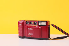 Load image into Gallery viewer, Halina AF810 DX 35mm Point And Shoot Film Camera