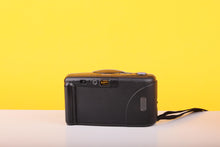 Load image into Gallery viewer, Kodak KB 35mm Point and Shoot Film Camera