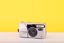 Load image into Gallery viewer, Olympus Accura Zoom 80S Quartzdate 35mm Point And Shoot Film Camera