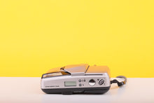 Load image into Gallery viewer, Olympus Accura Zoom 80S Quartzdate 35mm Point And Shoot Film Camera