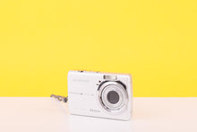 Load image into Gallery viewer, Olympus FE-190 Compact Digital Camera