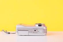 Load image into Gallery viewer, Olympus FE-120 Digicam Vintage Digital Camera