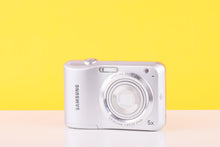 Load image into Gallery viewer, Samsung ES28 Compact Digital Camera