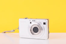 Load image into Gallery viewer, Sony Cyber-shot DSC-W100 Compact Digital Camera