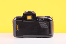 Load image into Gallery viewer, NIkon F-601 35mm SLR Film Camera with Nikkor 35-70mm f3.3-4.5 Lens