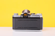 Load image into Gallery viewer, Wirgin Edixa-mat Kadett 35mm Film SLR Camera with Prinzflex Auto Reflex 35mm f/2.8