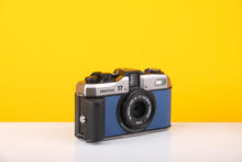 Load image into Gallery viewer, Pentax 17 35mm Half Frame Film Camera Blue Skin + FREE Expired Film Roll + 1 VCH T-shirt