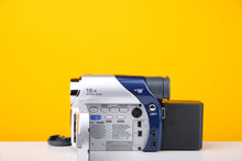 Load image into Gallery viewer, JVC GR-D73ek Digital Camcorder