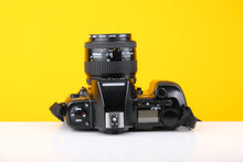 Load image into Gallery viewer, Nikon F-801 35mm SLR Film Camera with Nikkor 35-70mm f3.3-4.5 Lens