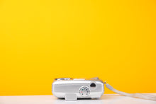 Load image into Gallery viewer, Kodak EasyShare CX7330 Digicam