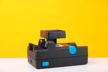 Load image into Gallery viewer, Polaroid 35mm Slide Viewer
