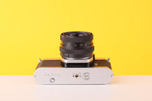 Load image into Gallery viewer, Asahi Pentax SP1000 35mmSLR Film Camera with Pentacon 50mm f/1.8 Lens
