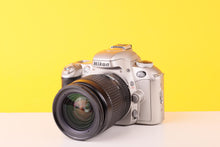 Load image into Gallery viewer, Nikon F55 35mm SLR Film Camera with Nikon Nikkor 28-80mm f3.5-5.6 Lens