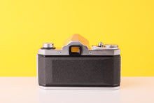 Load image into Gallery viewer, Asahi Pentax S 35mm Film Camera with Asahi Takumar 58mm f/2.4 Lens