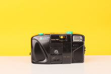 Load image into Gallery viewer, Focus Free Point and Shoot 35mm Film Camera