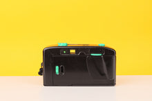Load image into Gallery viewer, Focus Free Point and Shoot 35mm camera