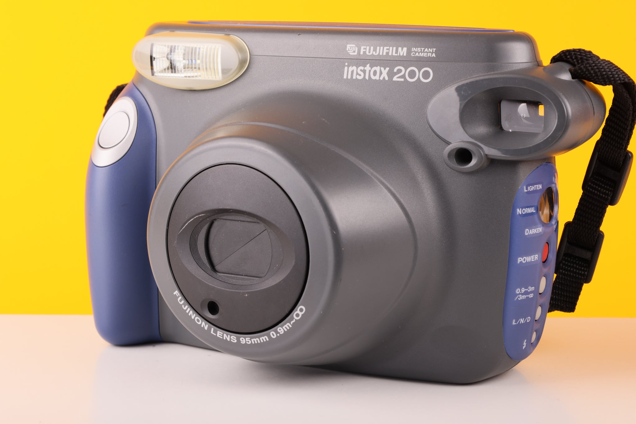 Fujifilm Instax 200 Wide Instant Film Camera – Vintage Camera Hut