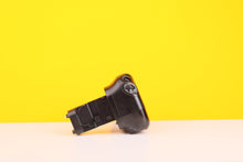 Load image into Gallery viewer, Meike Multi-Power Battery Pack for Canon 60D