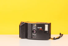 Load image into Gallery viewer, Kodak S Series 35mm Point and Shoot Film Camera