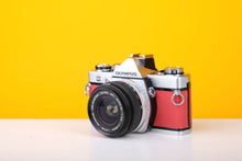 Load image into Gallery viewer, Olympus OM-1 35mm Film Camera with Zuiko 28mm f/2.8 Prime Lens