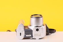 Load image into Gallery viewer, Konica Minolta Dimage Z1 Digicam Vintage Digital Camera
