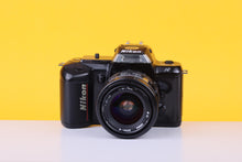 Load image into Gallery viewer, Nikon F-401 35mm SLR Film Camera with Sigma 28-70mm f3.5 Lens