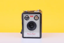 Load image into Gallery viewer, Kodak Brownie Model I 620 Film Camera