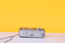 Load image into Gallery viewer, Samsung Digimax V800 Digital Camera