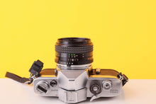 Load image into Gallery viewer, Minolta SR-1 35mm Film Camera with Minolta MC Rokkor 50mmmm f1.7 Lens