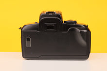 Load image into Gallery viewer, Canon EOS 700 35mm SLR Film Camera Body