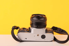 Load image into Gallery viewer, Vivitar V4000s 35mm Film Camera with Rikenon 50mm f/2 Lens