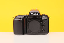 Load image into Gallery viewer, Nikon F70 35mm Film Camera Body