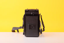 Load image into Gallery viewer, Mamiya C330 Professional S Blue Dot Medium Format TLR with 80mm f2.8 Lens