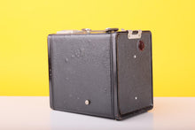 Load image into Gallery viewer, Kodak Brownie Six-20 Model D Box Film Camera – Made in England