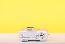 Load image into Gallery viewer, Pentax Optio 550 Compact Digital Camera – 5MP CCD – 5x Optical Zoom