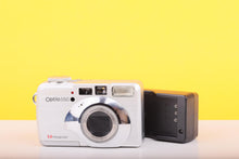 Load image into Gallery viewer, Pentax Optio 550 Compact Digital Camera – 5MP CCD – 5x Optical Zoom