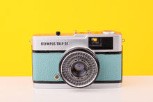 Load image into Gallery viewer, Olympus Trip 35 35mm Film Camera with Zuiko 40mm f2.8 Lens in Turquoise