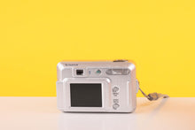 Load image into Gallery viewer, Fujifilm Finepix A500 Digitial Camera