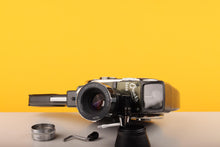 Load image into Gallery viewer, Quarz Zoom 8mm Cine Film Camera