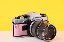 Load image into Gallery viewer, Olympus OM10 35mm SLR Film Camera and Olympus Zuiko Auto-T 135mm f3.5 Lens