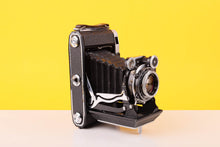 Load image into Gallery viewer, Moskva-5 Medium Format 120 Folding Film Camera