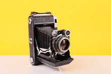 Load image into Gallery viewer, Moskva-5 Medium Format 120 Folding Film Camera