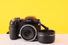 Load image into Gallery viewer, Fujifilm Finepix S5500 Bridge Digital Camera