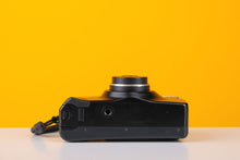 Load image into Gallery viewer, Yashica Microtec Zoom 90 35mm Point and Shoot Film with Case