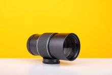 Load image into Gallery viewer, Auto Chinon 200mm f/3.5 M42 Prime Lens