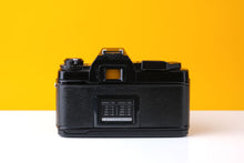 Load image into Gallery viewer, Chinon CE-5 35mm Film with f3.5-4.5 with 35-70mm Zoom Lens