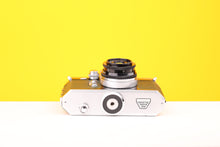 Load image into Gallery viewer, Edixa Flex 35mm Film Camera with Industar 50mm f3.5 Lens in Green