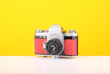 Load image into Gallery viewer, Edixa Flex 35mm SLR Film Camera in Red with Leather Case