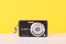 Load image into Gallery viewer, Panasonic Lumix DMC FS9 Digicam